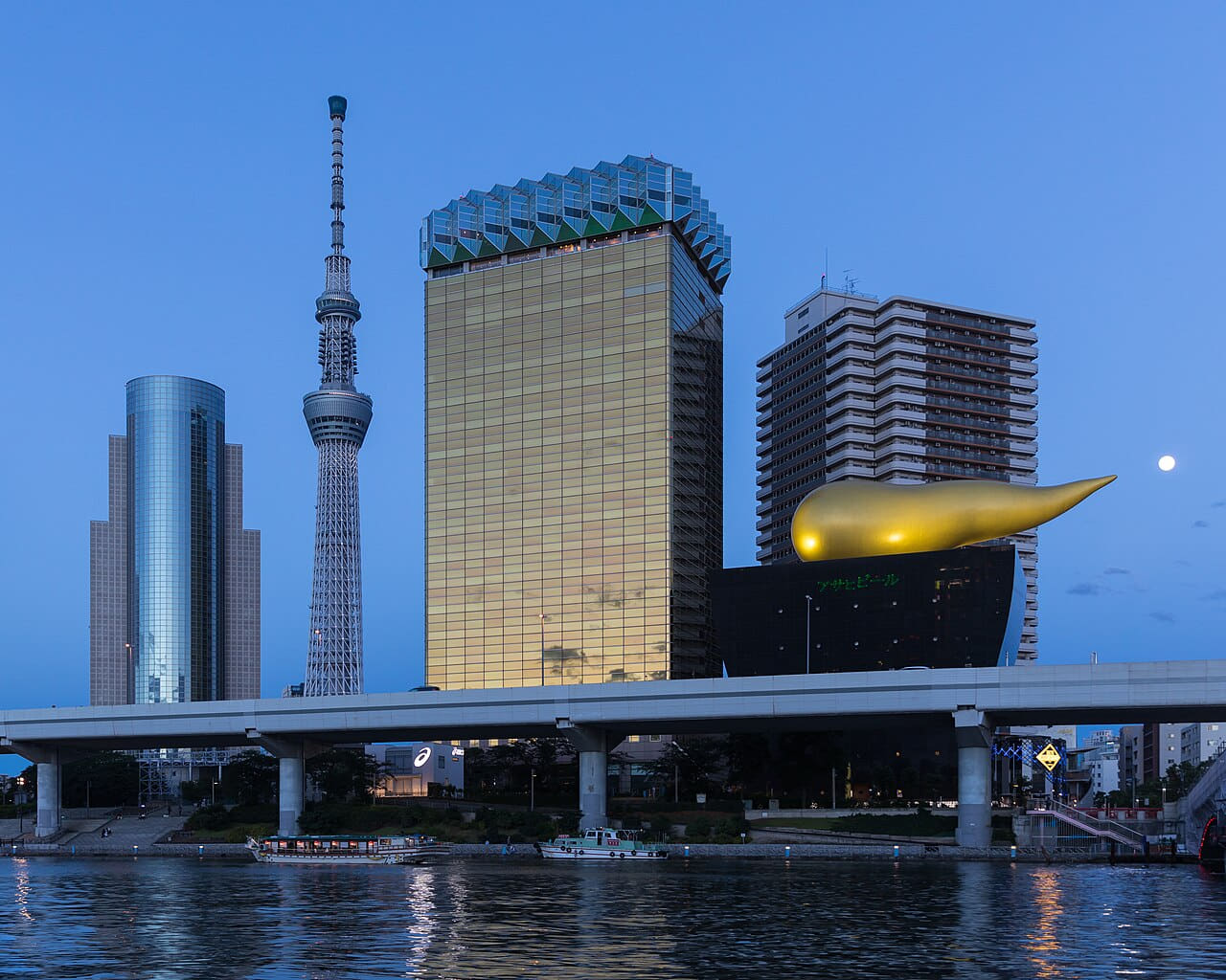 Asahi Breweries headquarters building with the… wallpaper in slate and near-black tones, Full HD, 4:3 format for phone