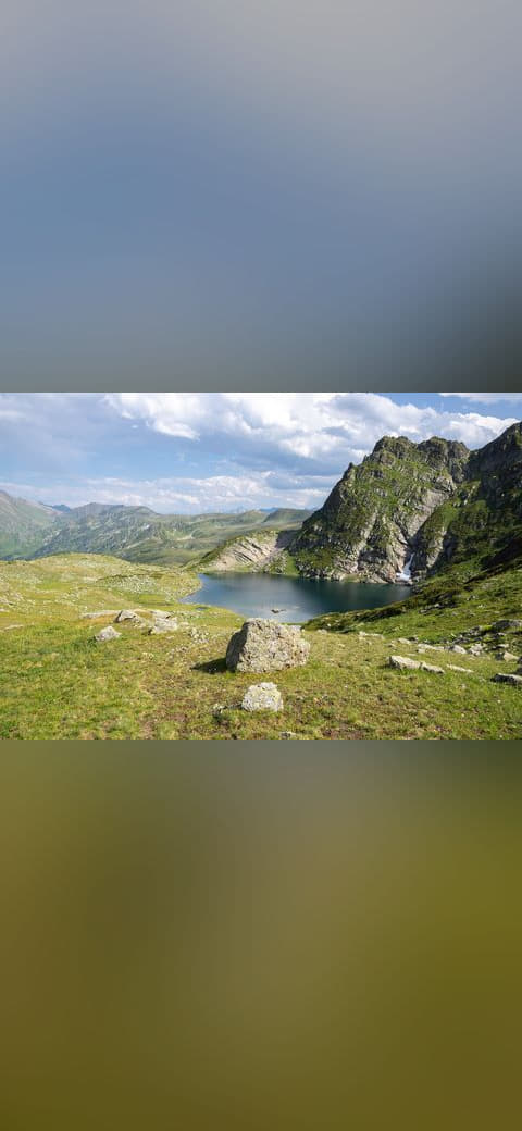 Atsgara Valley, Atsgara Lake, Caucasus Mountains wallpaper in sky blue and olive tones, Full HD, 4:3 format for desktop