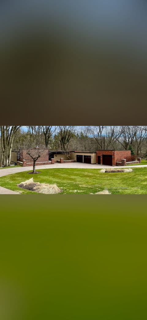 Charles and Virginia Clark House, Elma, 20230403 wallpaper in olive and charcoal tones, Full HD, 21:9 format for phone