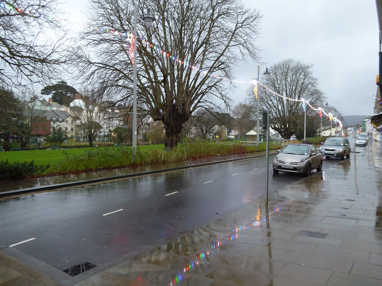 Christmas lights 2015, The Strand, Dawlish 4776120 wallpaper in slate and olive tones, Full HD, 4:3 format for phone