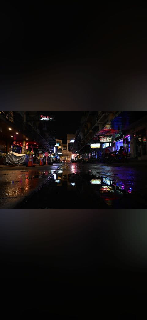 DFC 0506 Wet neon reflections line a quiet city… wallpaper in near-black and near-black tones, Full HD, 4:3 format for phone