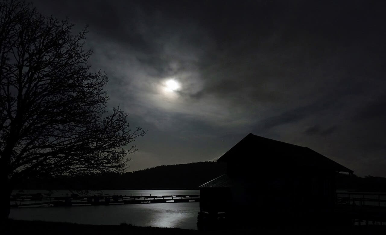 Full moon over Gullmarn fjord at Holma Marina 1 wallpaper in near-black and near-black tones, Full HD, 16:9 format for phone