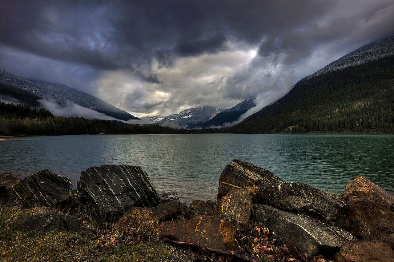 Mistic Lake - Tree Valley Gap, BC wallpaper in near-black and charcoal tones, Full HD, 4:3 format for phone