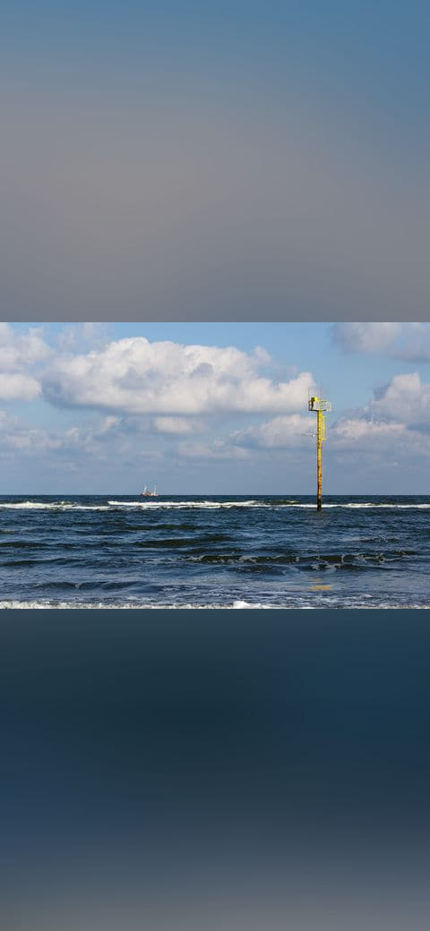 Norderney, Nordsee am Oststrand wallpaper in sage green and sage green tones, Full HD, 4:3 format for phone
