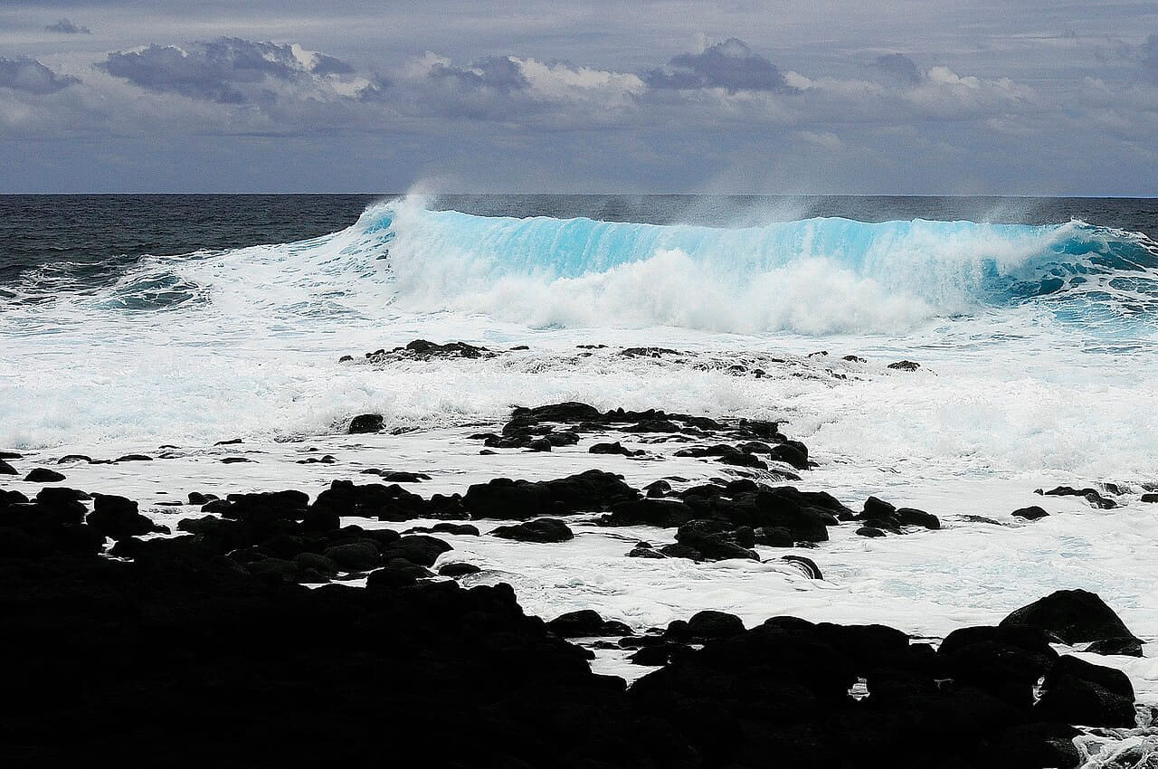 Olas Pascua 2 wallpaper in near-black and lavender tones, Full HD, 4:3 format for phone