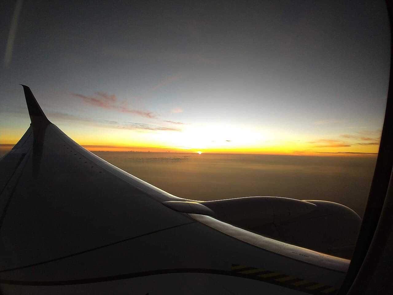 Plane Window Horizon 01 wallpaper in near-black and charcoal tones, Full HD, 4:3 format for phone