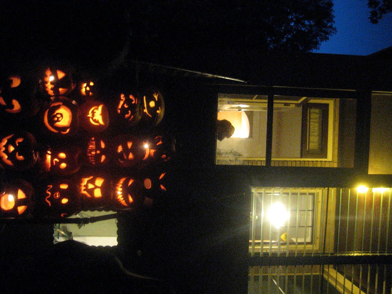 Pumpkins! wallpaper in near-black and near-black tones, Full HD, 4:3 format for phone