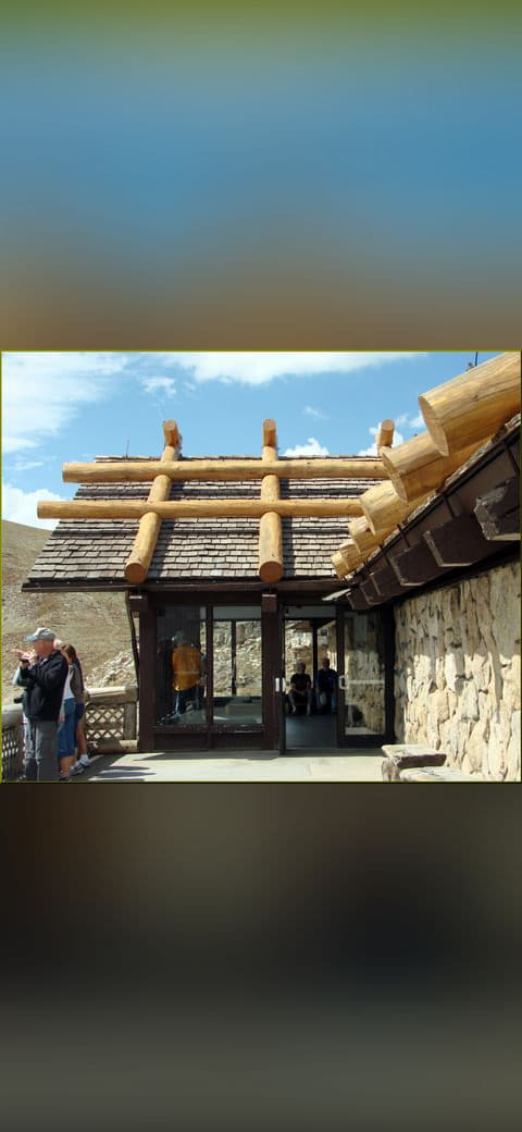 Rocky Mount N.P., Alpine Visitor Center 2 wallpaper in near-black and sky blue tones, Full HD, 4:3 format for desktop