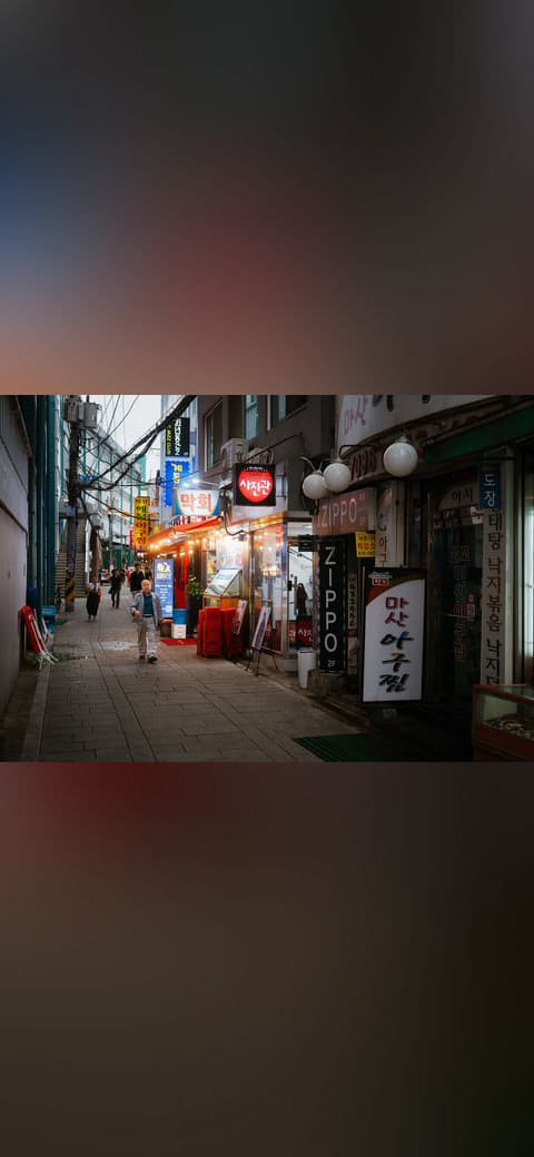 Streets of Seoul wallpaper in near-black and charcoal tones, Full HD, 4:3 format for phone