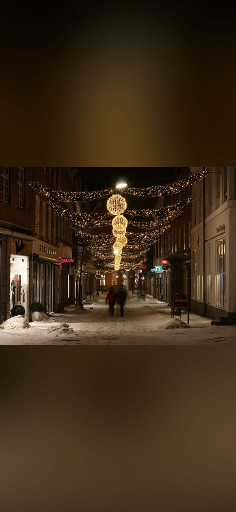 Viborg Christmas street illumination 2010-11-30 wallpaper in near-black and charcoal tones, Full HD, 4:3 format for phone
