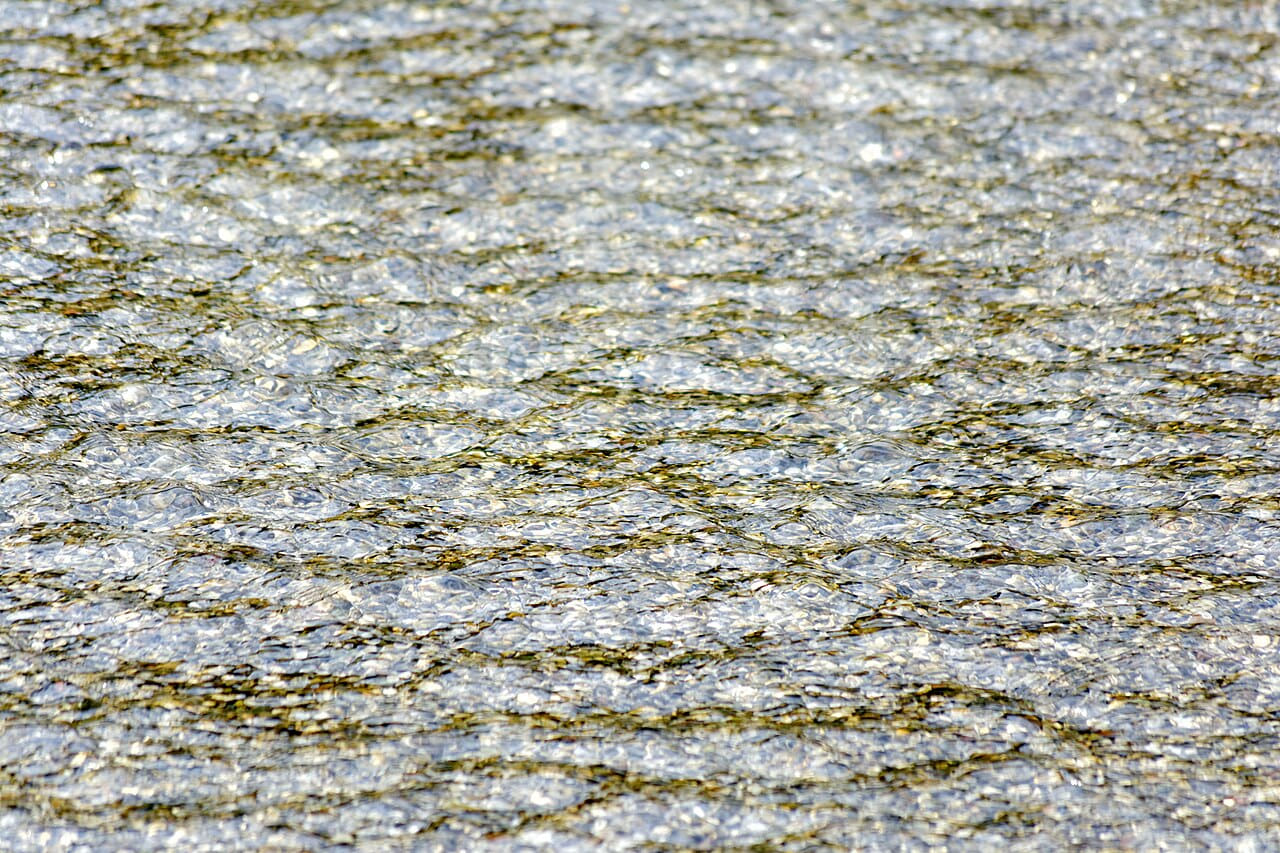 Water Surface wallpaper in sand and sage green tones, Full HD, 4:3 format for phone